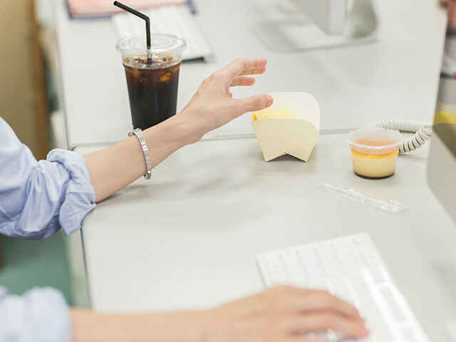 仕事中のおやつは何が健康にいい？