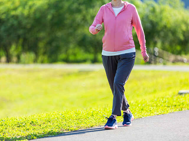 正しい歩き方でむくみを無くす！？