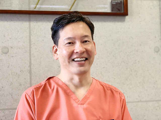 河野 真二郎 院長