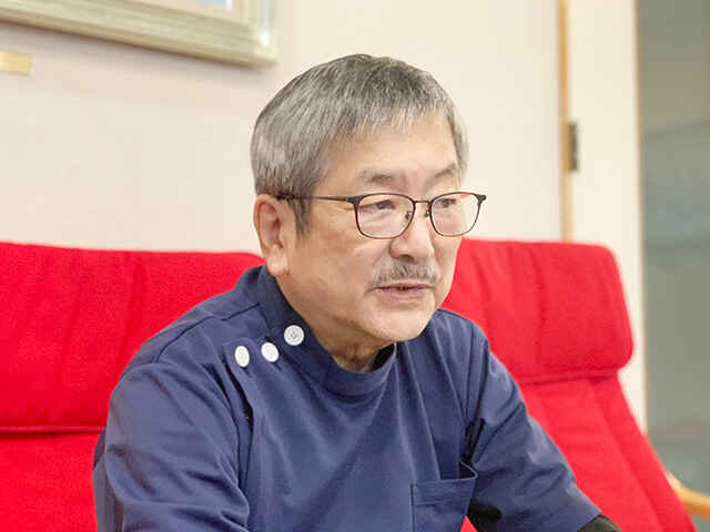 綾乃 永一 院長